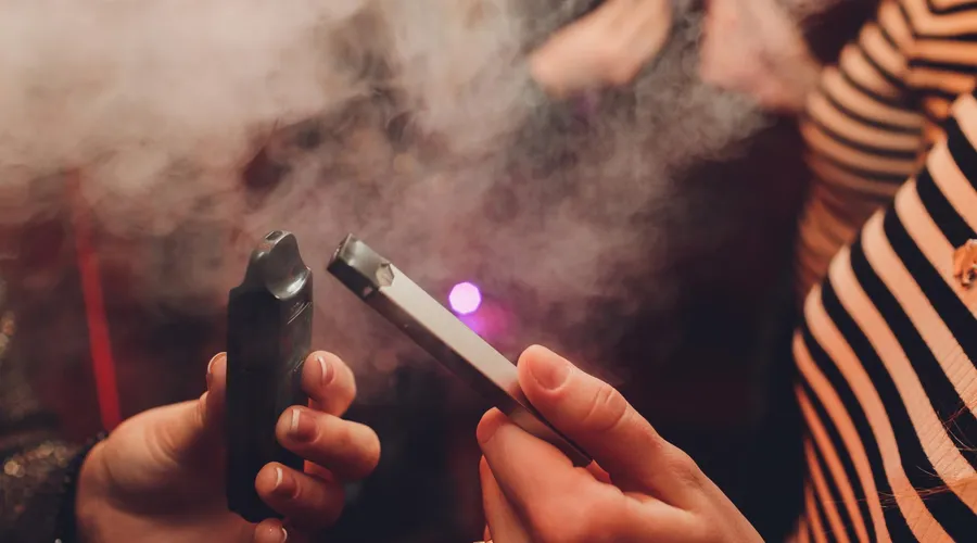 Elektronik Sigara Kullanan Gençlerin İdrarında Uranyum ve Kurşun Bulundu