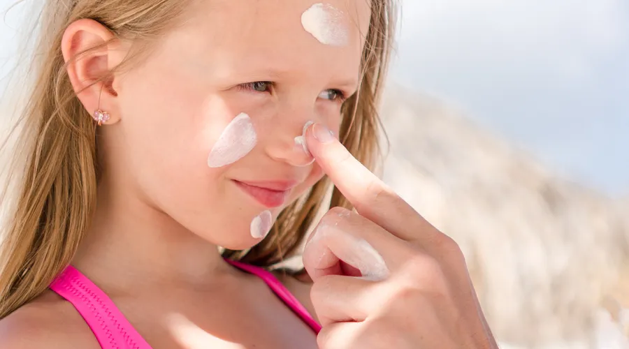 Güneşe Uzun Süre Maruz Kalmak Ciltte Geri Dönülmez Hasarlara Yol Açabiliyor