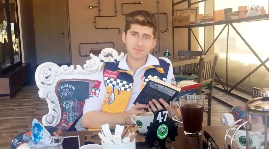 Antalya'da 4 Kişinin Saldırdığı Sağlık Görevlisi Hayatını Kaybetti