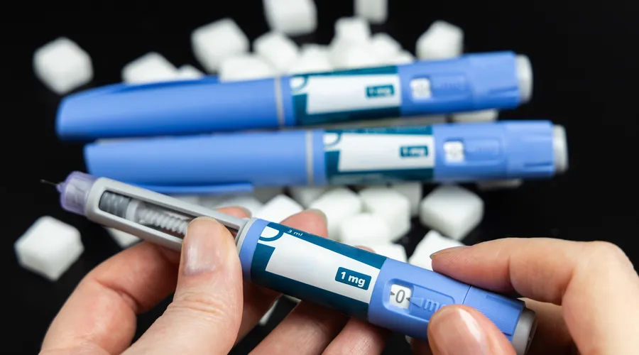 GLP-1 Agonistleri (Ozempic vs.): Diyabet Tedavisinden Öte Kilo Yönetiminde Yükselen Trend
