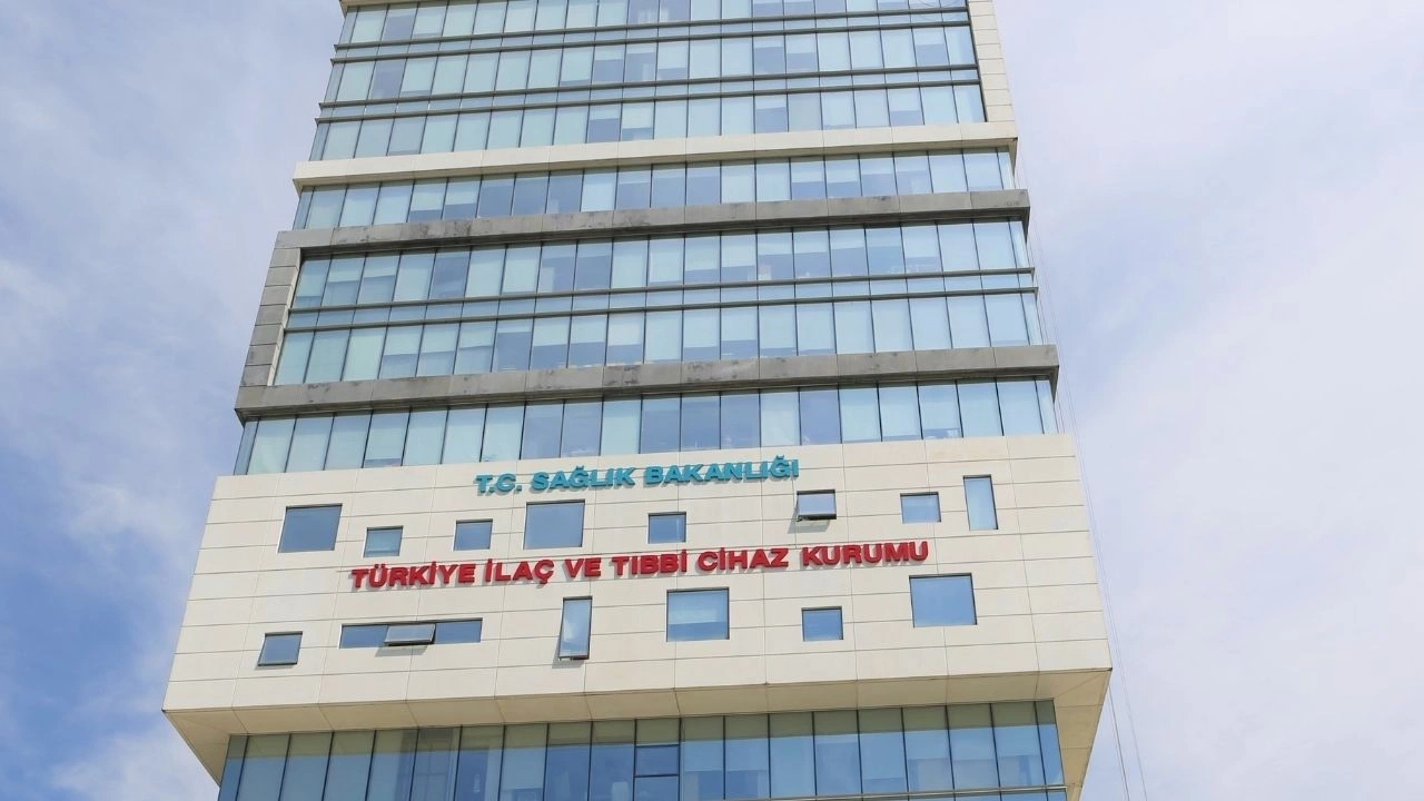 Ek İzlemeye Tabi İlaçlar Listesi’nde TİTCK Tarafından Düzenleme Yapıldı