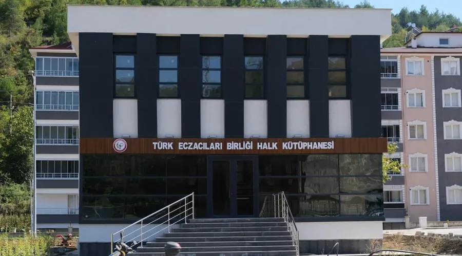 Türk Eczacıları Birliği, Sel Felaketi Yaşayan Bozkurt’a Kütüphane Hediye Etti