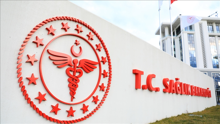 Hormon İçerikli İlaçların 21 Yaş Altı Kişilere Reçetelenmesine Sınırlama Getirildi