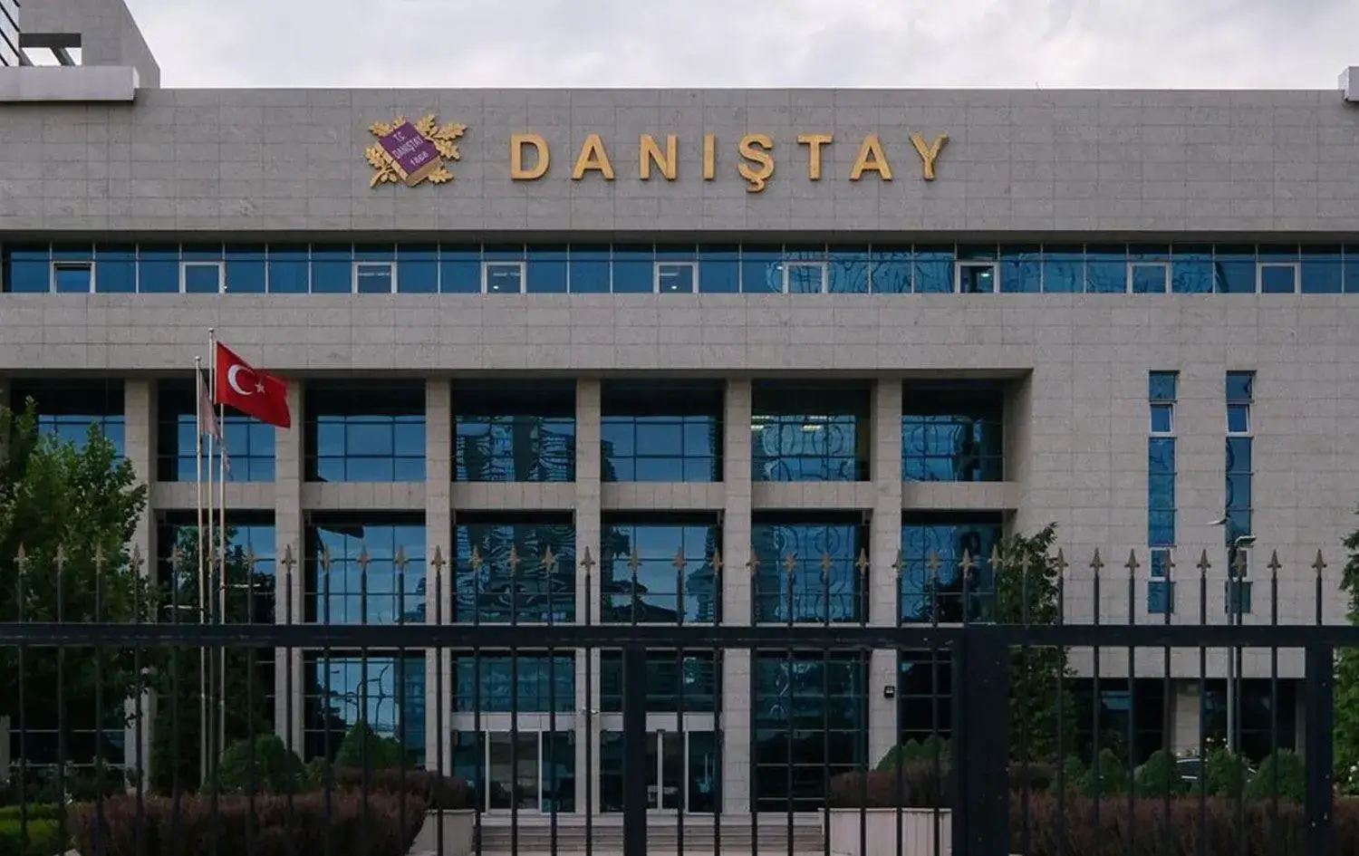 Ruhsat Askı Süresi Sınırlandırmasına Yürütmeyi Durdurma Kararı!
