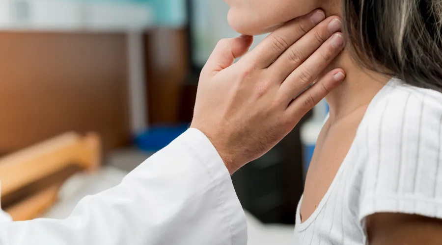Tiroid Kanseri En Çok Gençleri Ve Kadınları Seviyor